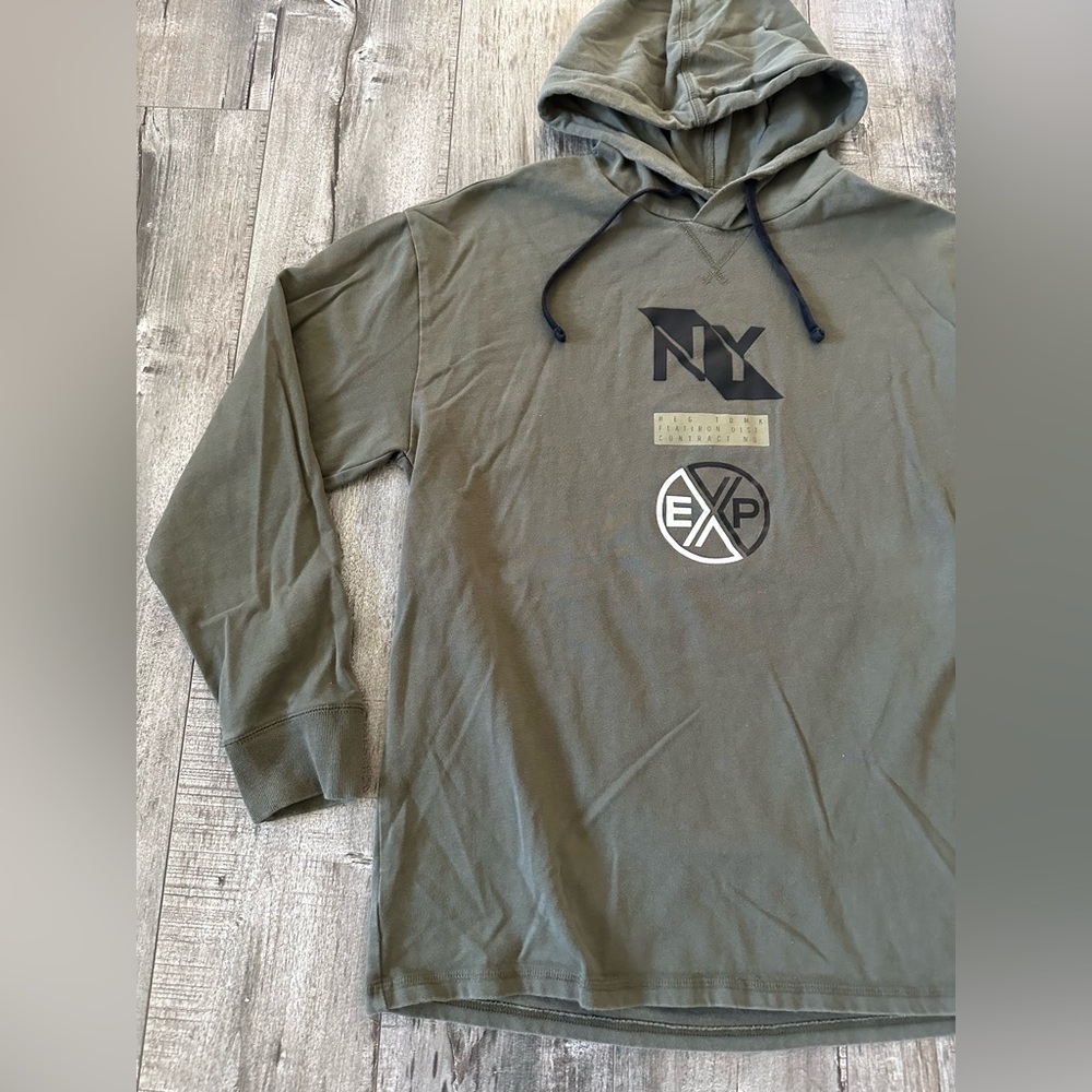 Express Size Medium Top - image 3